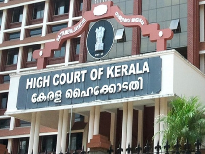 Kerala HC grants bail to Congress worker accused in AKG Centre attack | Kerala HC grants bail to Congress worker accused in AKG Centre attack