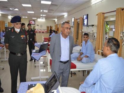 Delhi: Army chief with his wife visits Base Hospital ahead of Diwali | Delhi: Army chief with his wife visits Base Hospital ahead of Diwali