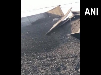 53 wagons of coal-laden goods train derail in Bihar's Gurpa | 53 wagons of coal-laden goods train derail in Bihar's Gurpa