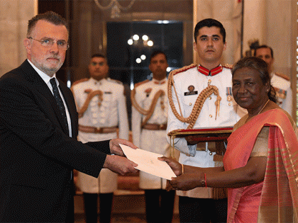 President Murmu accepts credentials from high commissioner, envoys of five countries | President Murmu accepts credentials from high commissioner, envoys of five countries President Murmu accepts credentials from high commissioner, envoys of five countries | President Murmu accepts credentials from high commissioner, envoys of five countries