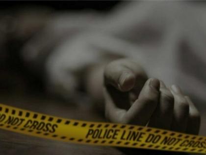 Delhi woman, victim of snatching, died after falling from rickshaw | Delhi woman, victim of snatching, died after falling from rickshaw Delhi woman, victim of snatching, died after falling from rickshaw | Delhi woman, victim of snatching, died after falling from rickshaw