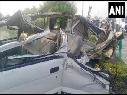 UP: 6 killed, 5 injured in car accident in Prayagraj | UP: 6 killed, 5 injured in car accident in Prayagraj