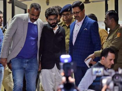 NE Delhi riots: HC adjourns hearing bail plea of Sharjeel Imam for 6 weeks | NE Delhi riots: HC adjourns hearing bail plea of Sharjeel Imam for 6 weeks