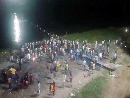 Gujarat Morbi bridge collapse: Marine commandos, seamen rushed for rescue operation | Gujarat Morbi bridge collapse: Marine commandos, seamen rushed for rescue operation Gujarat Morbi bridge collapse: Marine commandos, seamen rushed for rescue operation | Gujarat Morbi bridge collapse: Marine commandos, seamen rushed for rescue operation