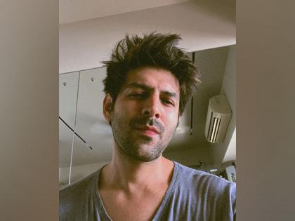 "Kaun kehta hai..." says Kartik Aaryan as he shares thoughts on diet food | "Kaun kehta hai..." says Kartik Aaryan as he shares thoughts on diet food "Kaun kehta hai..." says Kartik Aaryan as he shares thoughts on diet food | "Kaun kehta hai..." says Kartik Aaryan as he shares thoughts on diet food