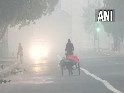 Delhi morning air remains 'very poor', NCR borders on 'severe' | Delhi morning air remains 'very poor', NCR borders on 'severe'
