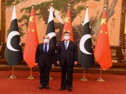 Pakistan, China agree to further expand CPEC | Pakistan, China agree to further expand CPEC