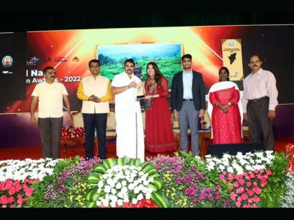@NewToChennai Farhana Suhail awarded the 'Best Social Media Influencer Award' by Tamil Nadu Tourism Development Corporation (TTDC) | @NewToChennai Farhana Suhail awarded the 'Best Social Media Influencer Award' by Tamil Nadu Tourism Development Corporation (TTDC)