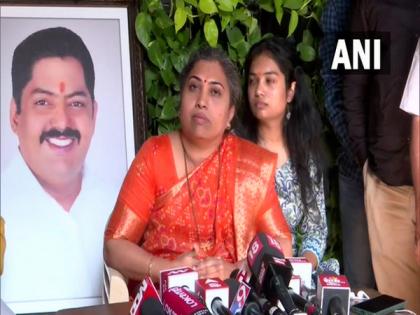 Uddhav's Shiv Sena candidate Rutuja Latke wins Andheri East bypoll; says would fulfill late husband's promises | Uddhav's Shiv Sena candidate Rutuja Latke wins Andheri East bypoll; says would fulfill late husband's promises