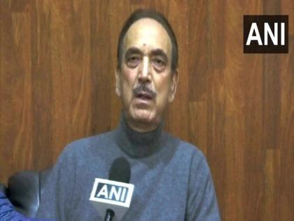 Only Congress can challenge BJP in Gujarat, Himachal polls; AAP incapable, says Ghulam Nabi Azad | Only Congress can challenge BJP in Gujarat, Himachal polls; AAP incapable, says Ghulam Nabi Azad