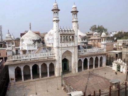 Varanasi court adjourns hearing of plea seeking worship of 'Shivling' in Gyanvapi mosque premises to Nov 14 | Varanasi court adjourns hearing of plea seeking worship of 'Shivling' in Gyanvapi mosque premises to Nov 14
