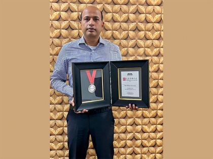 Hari Kiran Chereddi wins ET Global Indian Leaders Awards 2022 for Excellence in Pharmaceuticals | Hari Kiran Chereddi wins ET Global Indian Leaders Awards 2022 for Excellence in Pharmaceuticals