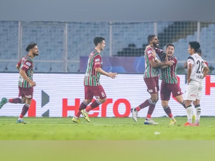 ISL: ATK Mohun Bagan go to 2nd place after 2-1 win over NorthEast United FC | ISL: ATK Mohun Bagan go to 2nd place after 2-1 win over NorthEast United FC