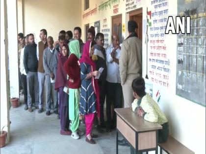 Himachal Pradesh elections: Voters cast their votes to select new govt which will work for state's development | Himachal Pradesh elections: Voters cast their votes to select new govt which will work for state's development
