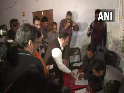 Himachal Assembly polls: JP Nadda casts his vote in Bilaspur | Himachal Assembly polls: JP Nadda casts his vote in Bilaspur