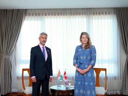 Jaishankar discusses Ukraine conflict, Indo-Pacific with Canadian counterpart Joly at ASEAN Summit | Jaishankar discusses Ukraine conflict, Indo-Pacific with Canadian counterpart Joly at ASEAN Summit