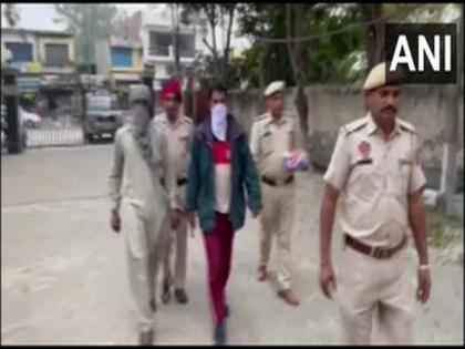 Two held for possessing 155 kgs of poppy husk in Punjab's Pathankot | Two held for possessing 155 kgs of poppy husk in Punjab's Pathankot