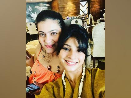 Children's Day: Kajol shares childhood picture with Tanishaa Mukerji | Children's Day: Kajol shares childhood picture with Tanishaa Mukerji