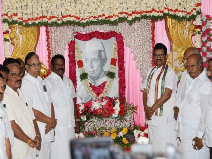 Tamil Nadu Cong pays tribute to Jawaharlal Nehru on birth anniversary | Tamil Nadu Cong pays tribute to Jawaharlal Nehru on birth anniversary