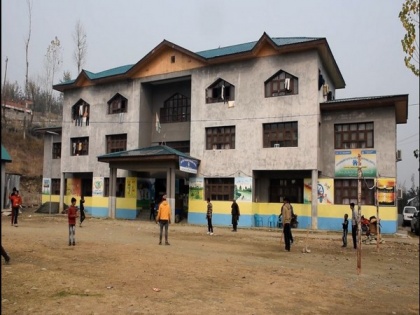 J&K: Tribal students being provided best facilities at Government hostel in Shopian | J&K: Tribal students being provided best facilities at Government hostel in Shopian
