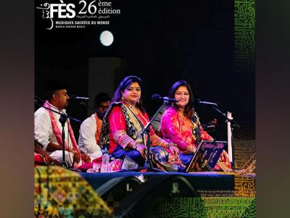 Roohani sisters released their new song "Dildar Sadke" through Zee Music Company | Roohani sisters released their new song "Dildar Sadke" through Zee Music Company Roohani sisters released their new song "Dildar Sadke" through Zee Music Company | Roohani sisters released their new song "Dildar Sadke" through Zee Music Company