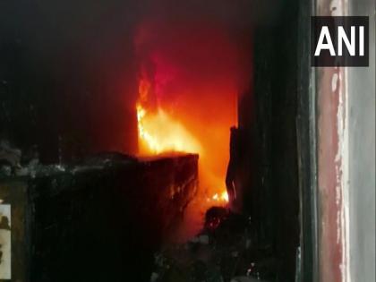 Fire breaks out in godown in UP's Hardoi | Fire breaks out in godown in UP's Hardoi Fire breaks out in godown in UP's Hardoi | Fire breaks out in godown in UP's Hardoi