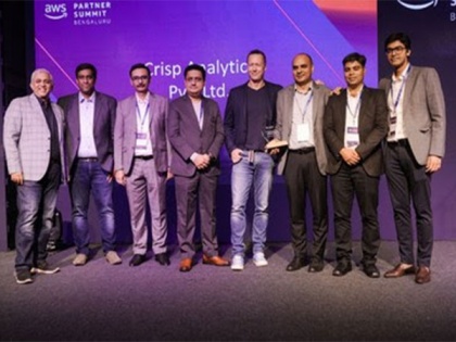 LUMIQ wins AWS Specialty Partner of the Year 2022 - for Data, Analytics, & Machine Learning - second year in a row | LUMIQ wins AWS Specialty Partner of the Year 2022 - for Data, Analytics, & Machine Learning - second year in a row