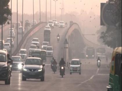 Delhi's air quality continues to remain in 'poor' category, overall AQI at 283 | Delhi's air quality continues to remain in 'poor' category, overall AQI at 283