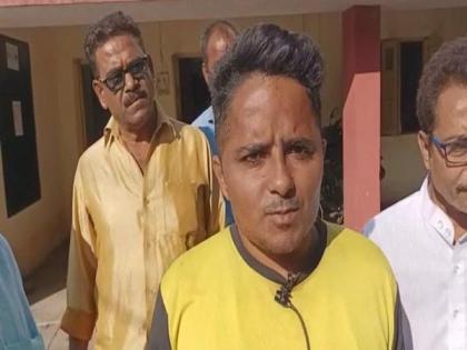 MP: Noorani Masjid's caretaker booked for converting Hindu youth in Khandwa | MP: Noorani Masjid's caretaker booked for converting Hindu youth in Khandwa MP: Noorani Masjid's caretaker booked for converting Hindu youth in Khandwa | MP: Noorani Masjid's caretaker booked for converting Hindu youth in Khandwa