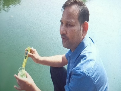 Chhattisgarh scientist invents 'Bacterial e-ball' that helps in cleaning drain, dirty pond water | Chhattisgarh scientist invents 'Bacterial e-ball' that helps in cleaning drain, dirty pond water