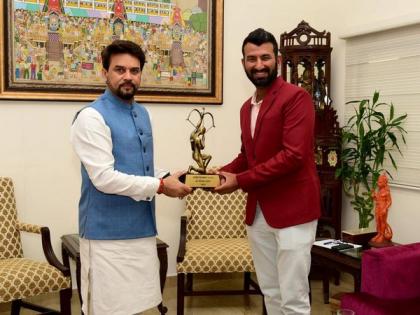 Indian batter Cheteshwar Pujara gets Arjuna Award trophy from Anurag Thakur | Indian batter Cheteshwar Pujara gets Arjuna Award trophy from Anurag Thakur