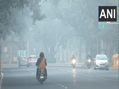 Delhi's AQI a shade below 'very poor' category on Sunday | Delhi's AQI a shade below 'very poor' category on Sunday Delhi's AQI a shade below 'very poor' category on Sunday | Delhi's AQI a shade below 'very poor' category on Sunday