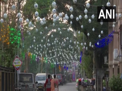 FIFA World Cup 2022: Football fever goes high in Kolkata, streets amp up with Messi posters | FIFA World Cup 2022: Football fever goes high in Kolkata, streets amp up with Messi posters