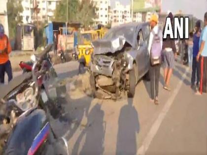 Maharashtra: 6 people injured in Navale bridge accident, no casualities reported | Maharashtra: 6 people injured in Navale bridge accident, no casualities reported