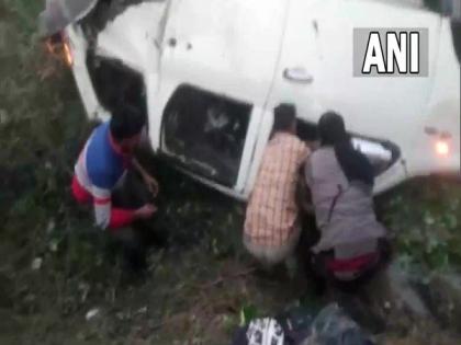 UP: 5 killed after four-wheeler overturns in Lakhimpur Kheri | UP: 5 killed after four-wheeler overturns in Lakhimpur Kheri