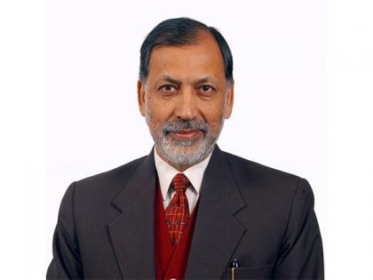 NIIT Chairman and Founder Rajendra Singh Pawar honoured with Lifetime Achievement Award by FICCI | NIIT Chairman and Founder Rajendra Singh Pawar honoured with Lifetime Achievement Award by FICCI NIIT Chairman and Founder Rajendra Singh Pawar honoured with Lifetime Achievement Award by FICCI | NIIT Chairman and Founder Rajendra Singh Pawar honoured with Lifetime Achievement Award by FICCI