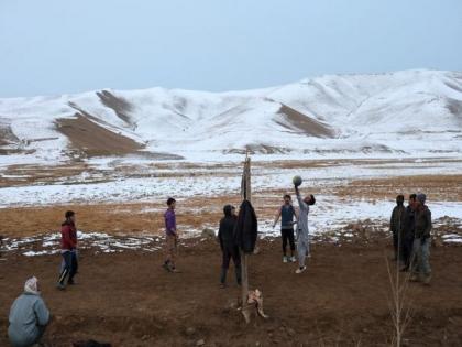 Amid snowy season Afghan families forced to sell belongings to make ends meet | Amid snowy season Afghan families forced to sell belongings to make ends meet