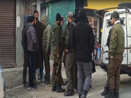 Journalists threat case: Srinagar Police conducts searches across multiple locations in J-K | Journalists threat case: Srinagar Police conducts searches across multiple locations in J-K