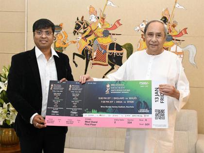 HI President Dilip Tirkey presents first ticket for Hockey World Cup 2023 to CM Naveen Patnaik | HI President Dilip Tirkey presents first ticket for Hockey World Cup 2023 to CM Naveen Patnaik