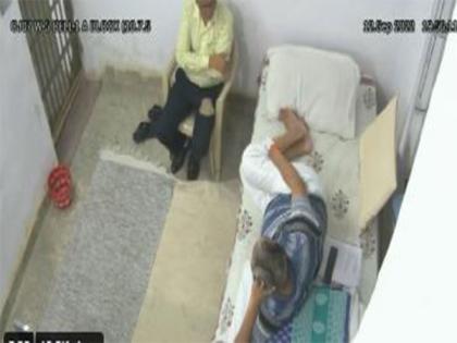New CCTV visuals: Tihar Jail superintendent among others seen interacting with Satyendar Jain | New CCTV visuals: Tihar Jail superintendent among others seen interacting with Satyendar Jain