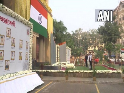 Maharashtra CM, Governor pay tribute to 26/11 terror attack victims | Maharashtra CM, Governor pay tribute to 26/11 terror attack victims