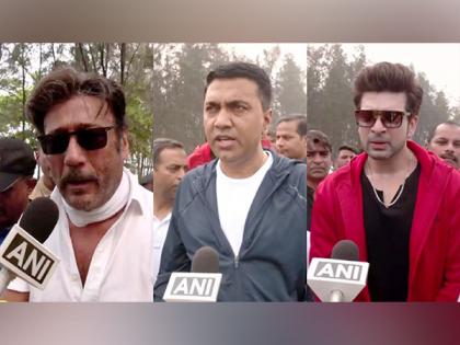 Jackie Shroff, Karan Kundrra join Goa CM in Panjim to launch beach clean-up drive | Jackie Shroff, Karan Kundrra join Goa CM in Panjim to launch beach clean-up drive