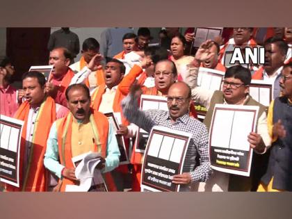 West Bengal: BJP protests outside Assembly over extra teachers' recruitment passed by govt | West Bengal: BJP protests outside Assembly over extra teachers' recruitment passed by govt