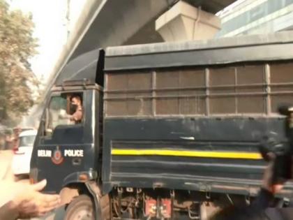 Shraddha Murder case: Delhi police takes accused Aaftab to Hospital for Narco test | Shraddha Murder case: Delhi police takes accused Aaftab to Hospital for Narco test Shraddha Murder case: Delhi police takes accused Aaftab to Hospital for Narco test | Shraddha Murder case: Delhi police takes accused Aaftab to Hospital for Narco test