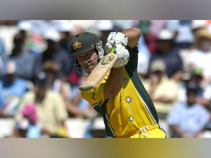 Ricky Ponting suffers health scare during commentary, pays visit to hospital | Ricky Ponting suffers health scare during commentary, pays visit to hospital