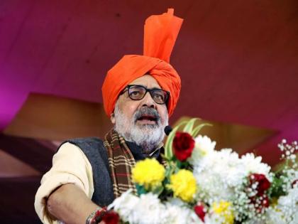 Giriraj Singh attacks AIDUF chief over Hindu remarks, proposes law for population control | Giriraj Singh attacks AIDUF chief over Hindu remarks, proposes law for population control