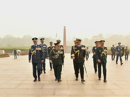 Navy Day: Top brass of Defence Forces pay homage at National War Memorial | Navy Day: Top brass of Defence Forces pay homage at National War Memorial