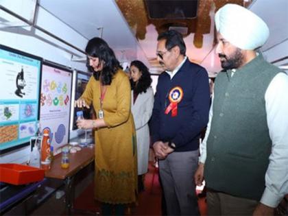 Chandigarh University launches Mobile Science Bus; aims to cover 100 per cent schools in Chandigarh | Chandigarh University launches Mobile Science Bus; aims to cover 100 per cent schools in Chandigarh