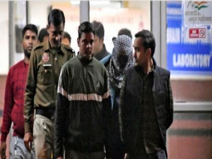 Shraddha Murder Case: Aaftab produced in Court through VC, gets 14-day judicial custody extension | Shraddha Murder Case: Aaftab produced in Court through VC, gets 14-day judicial custody extension Shraddha Murder Case: Aaftab produced in Court through VC, gets 14-day judicial custody extension | Shraddha Murder Case: Aaftab produced in Court through VC, gets 14-day judicial custody extension