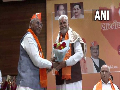 Gujarat: Meeting of newly-elected MLAs of BJP underway in Gandhinagar | Gujarat: Meeting of newly-elected MLAs of BJP underway in Gandhinagar
